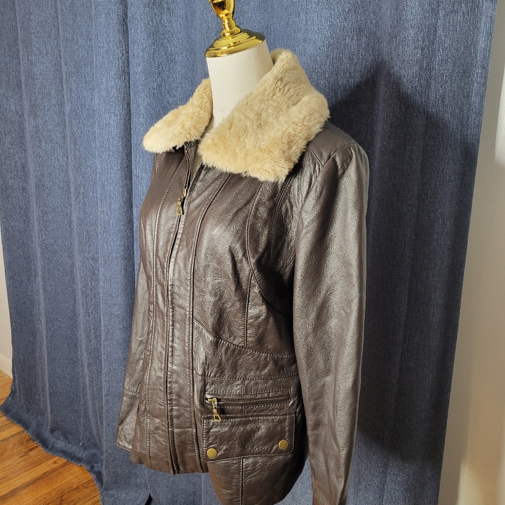 A.N.A. a.n.a Brown Leather Genuine Lambskin Jacket Faux Fur Collar Womens L Moto - Picture 3 of 13